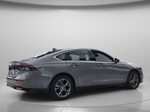 Used 2024 Honda Accord EX-L image 7