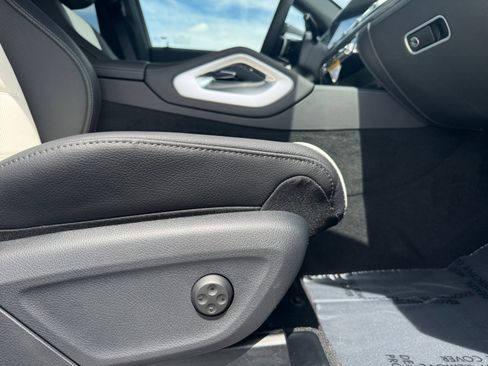 New 2026 Mercedes-Benz GLE 450 4MATIC Coupe image 19