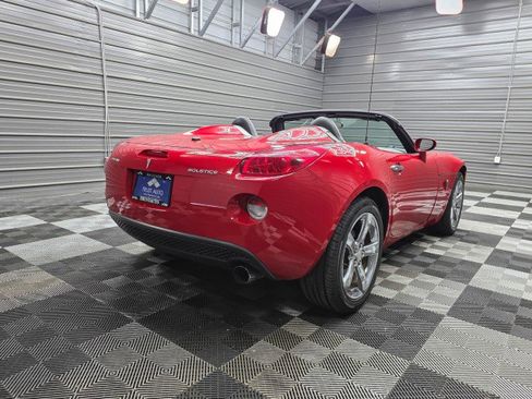 Used 2007 Pontiac Solstice Convertible w/ Premium Package RWD image 6