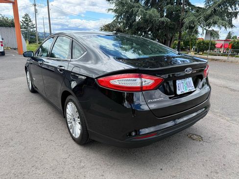 Used 2016 Ford Fusion S FWD image 4