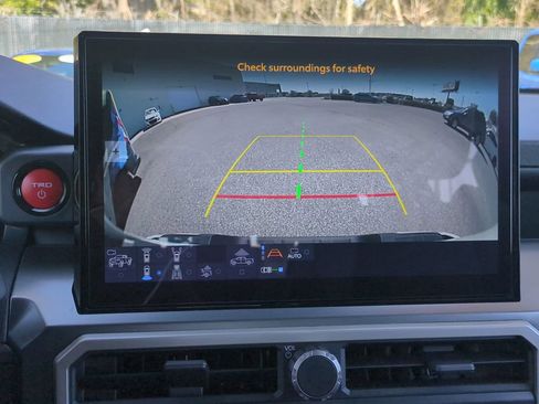 Used 2024 Toyota Tacoma TRD Sport image 30