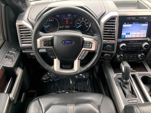 Used 2016 Ford F150 Platinum w/ Equipment Group 701A Luxury AWD/4WD image 6
