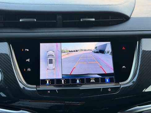 Used 2024 Cadillac XT6 Sport w/ LPO, Bronce Accent Package AWD/4WD image 29