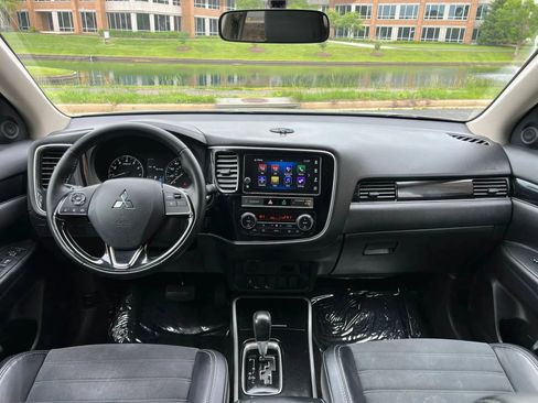 Used 2019 Mitsubishi Outlander SE FWD image 20