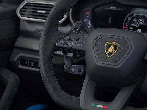 Used 2024 Lamborghini Urus Performante AWD/4WD image 61