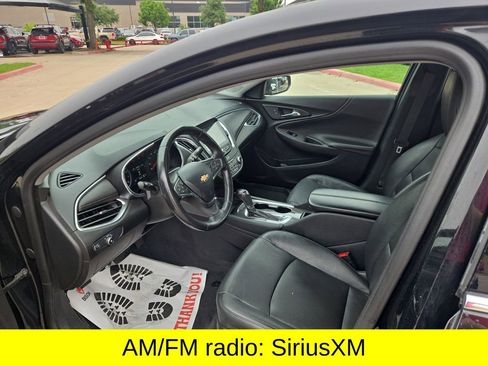 Used 2020 Chevrolet Malibu LT w/ Leather Package FWD image 14