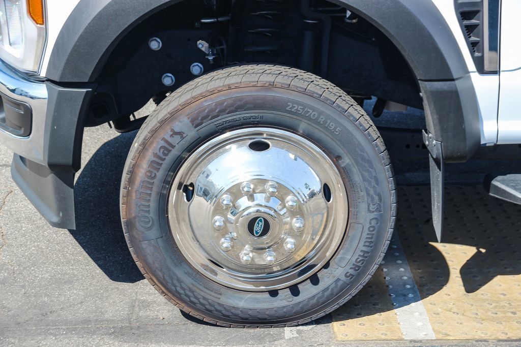 New 2024 Ford F550 Luxury RWD image 13