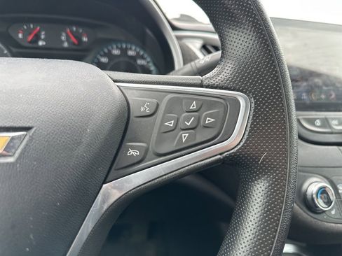 Used 2022 Chevrolet Malibu LT image 21