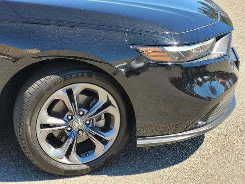 Used 2023 Honda Accord EX image 3