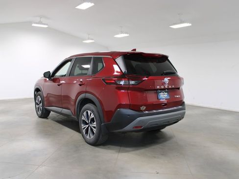 Used 2023 Nissan Rogue SV AWD/4WD image 7