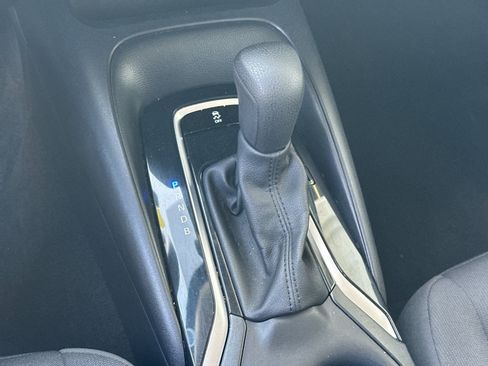 Used 2024 Toyota Corolla LE image 19