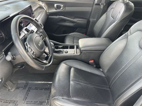 Certified 2022 Kia Sorento S image 18
