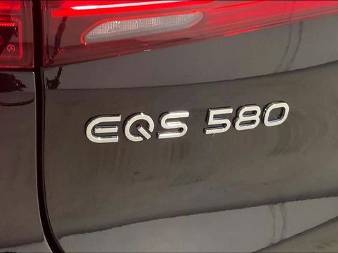 Used 2023 Mercedes-Benz EQS 580 4MATIC SUV image 29