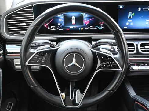 Used 2024 Mercedes-Benz GLE 350 4MATIC w/ AMG Line Exterior image 17