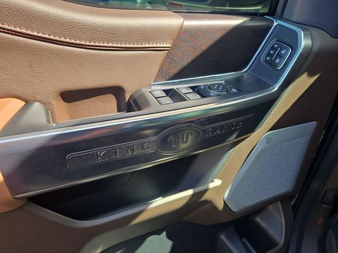 Used 2025 Ford F150 King Ranch w/ FX4 Off-Road Package AWD/4WD image 9