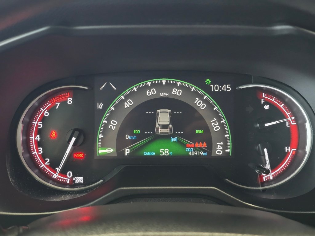 Used 2025 Toyota RAV4 XLE AWD/4WD image 22