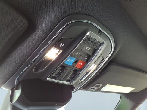 Used 2025 Jeep Grand Cherokee Laredo X w/ Luxury Tech Group I image 19