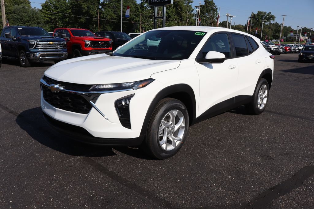 New 2026 Chevrolet Trax LS w/ LS Convenience Package FWD image 21