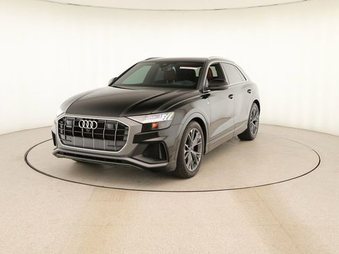 Used 2023 Audi Q8 Prestige w/ Prestige Package image 12