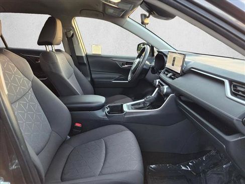 Used 2023 Toyota RAV4 XLE FWD image 19