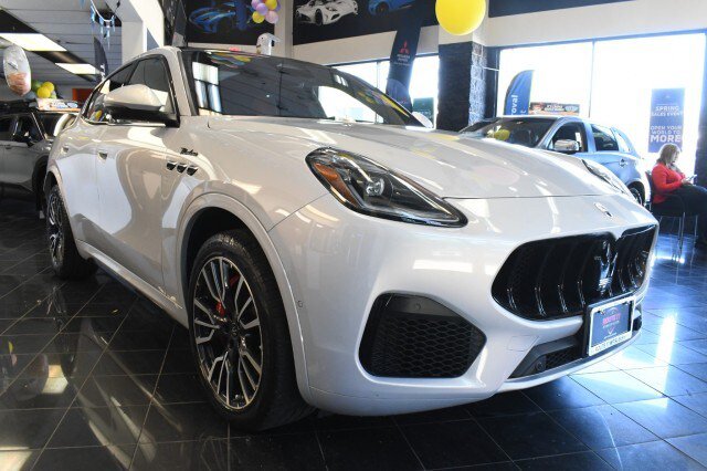 Used 2023 Maserati Grecale Modena AWD/4WD image 3