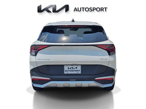 Certified 2024 Kia Sportage LX FWD image 10