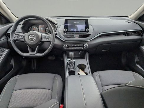 Certified 2025 Nissan Altima 2.5 S image 13