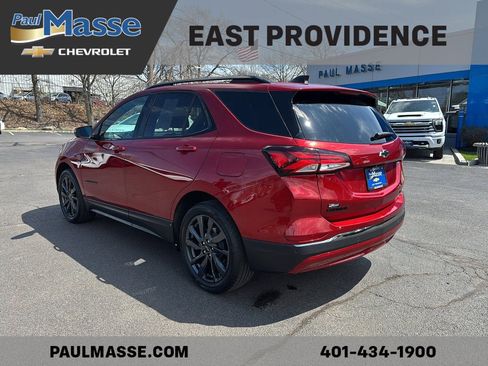 Used 2023 Chevrolet Equinox RS w/ RS Leather Package image 5