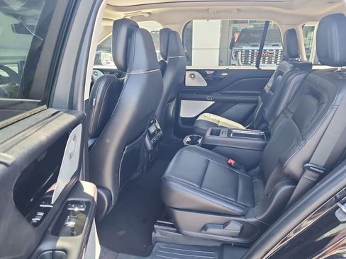Used 2023 Lincoln Aviator Reserve w/ Equipment Group 201A AWD/4WD image 23