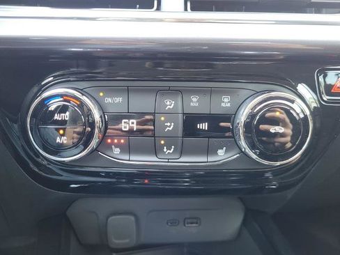 New 2026 Chevrolet Trax ACTIV w/ Sunroof Package image 19