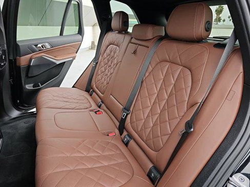 Used 2023 BMW X5 xDrive45e w/ Climate Comfort Package image 14