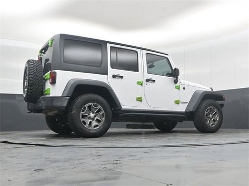 Used 2017 Jeep Wrangler Unlimited Rubicon image 39