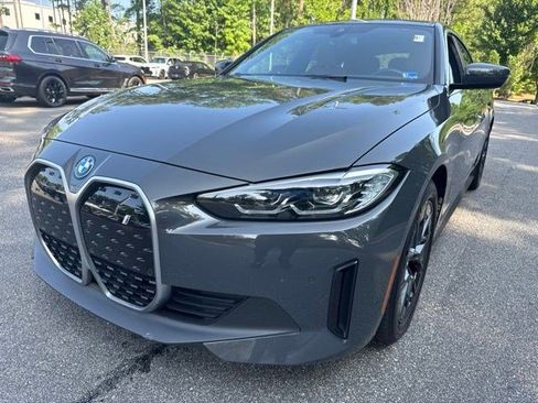 Used 2022 BMW i4 eDrive40 RWD image 1