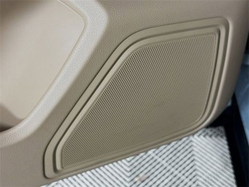 Used 2024 Porsche Macan image 21