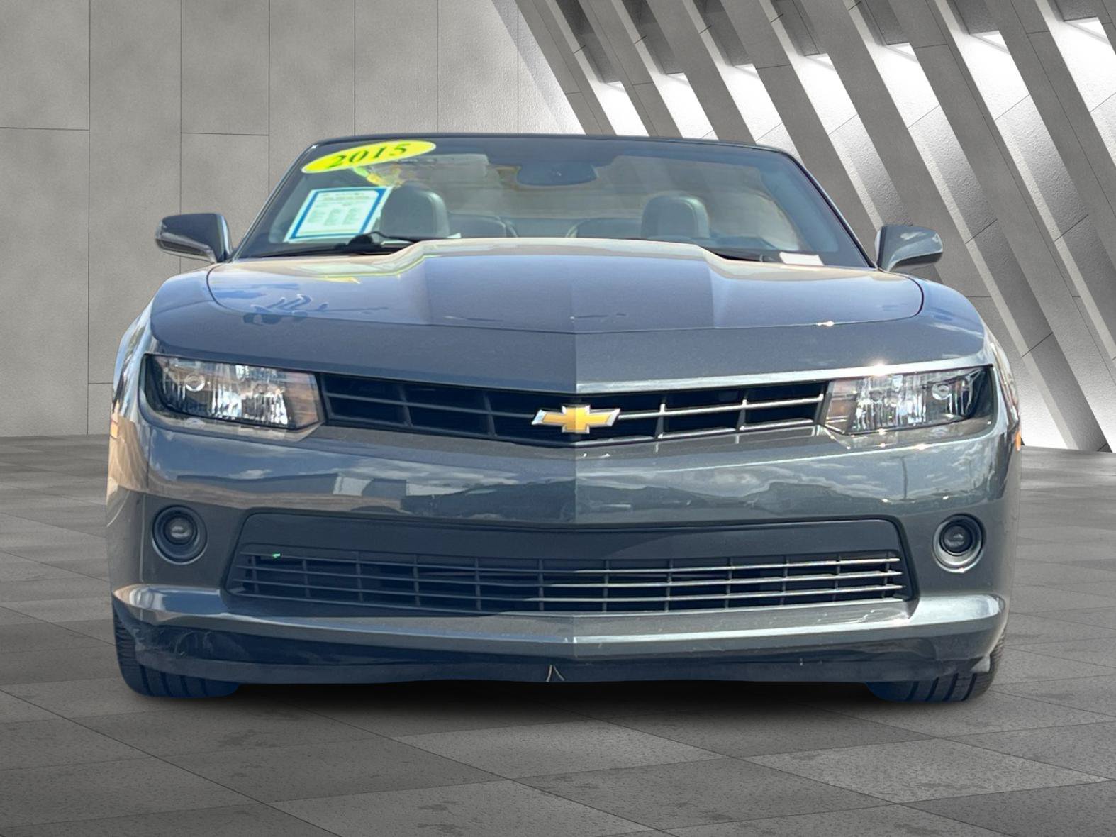Used 2015 Chevrolet Camaro LT RWD image 9