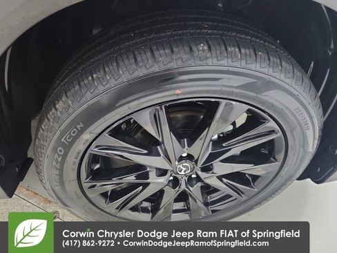 Used 2025 MAZDA CX-5 Carbon Edition image 24