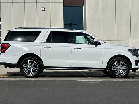 Used 2023 Ford Expedition Max Limited image 2