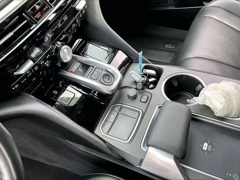 Used 2023 Acura MDX w/Technology Package image 16