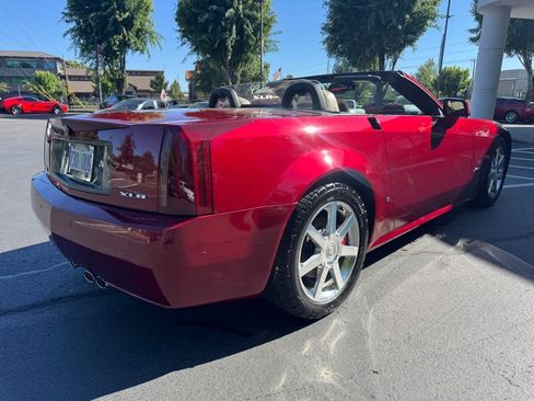 Used 2006 Cadillac XLR RWD image 8