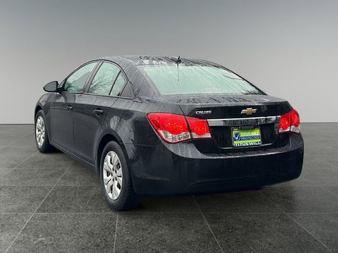 Used 2016 Chevrolet Cruze LS image 5
