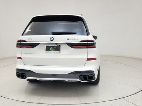Used 2023 BMW X7 M60i AWD/4WD image 9