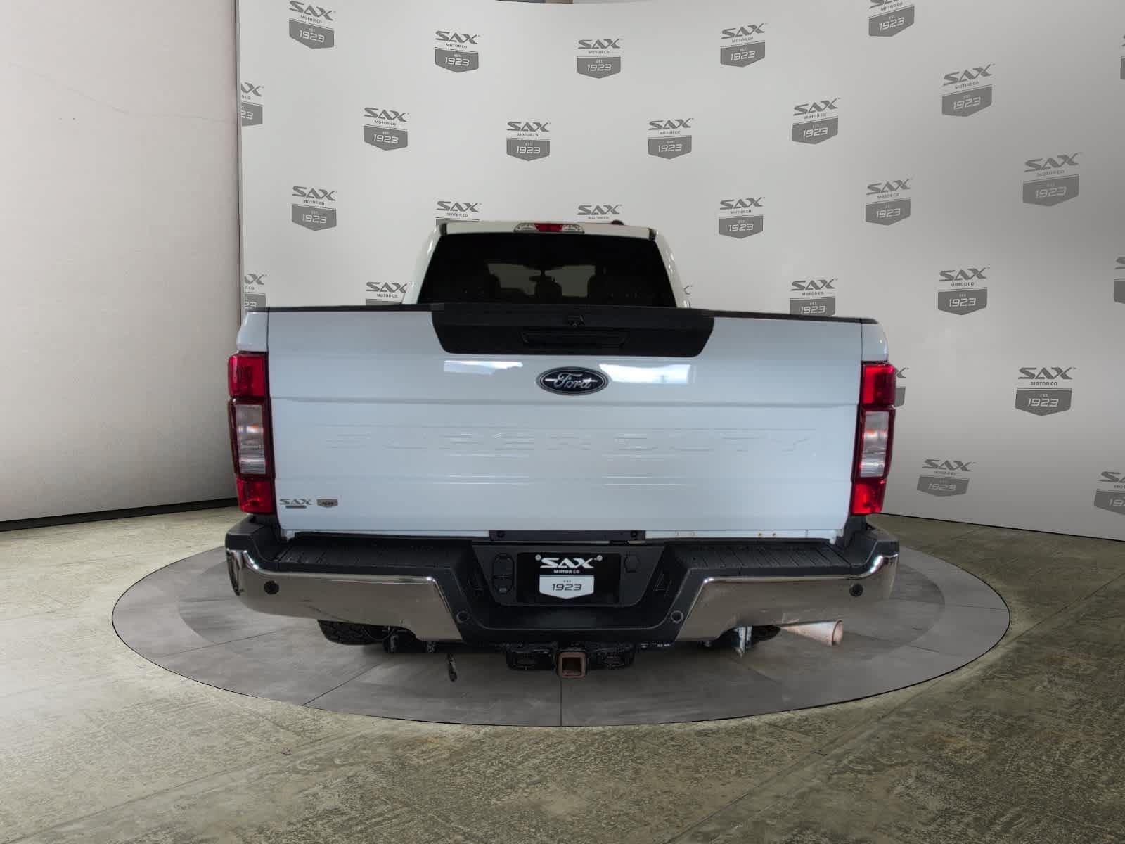 Used 2022 Ford F250 XLT w/ XLT Value Package AWD/4WD image 4