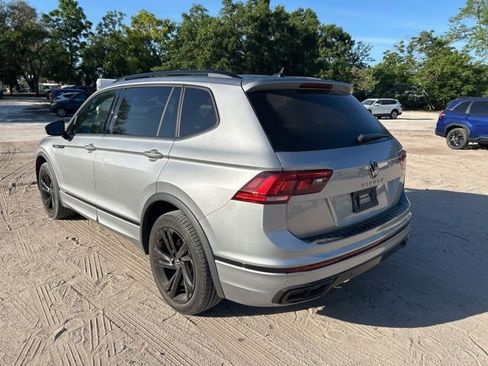 Used 2023 Volkswagen Tiguan SE R-Line image 3