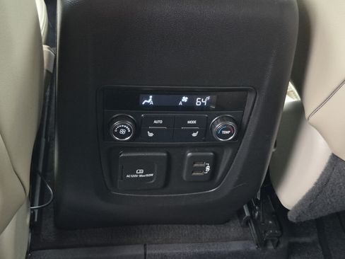 Used 2018 Buick Enclave Premium w/ Trailering Package FWD image 15