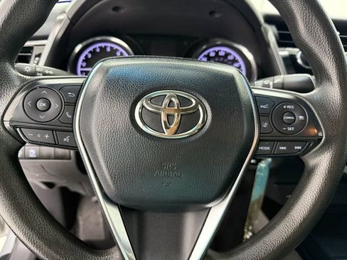 Used 2020 Toyota Camry LE FWD image 8