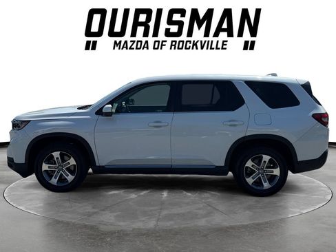 Used 2023 Honda Pilot EX-L image 3