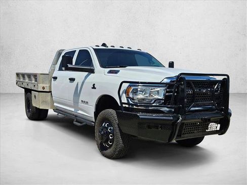 Used 2020 RAM 3500 Tradesman w/ Chrome Appearance Group AWD/4WD image 3