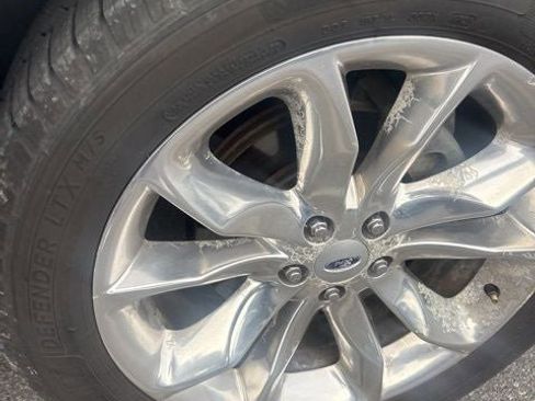 Used 2013 Ford Explorer XLT image 38