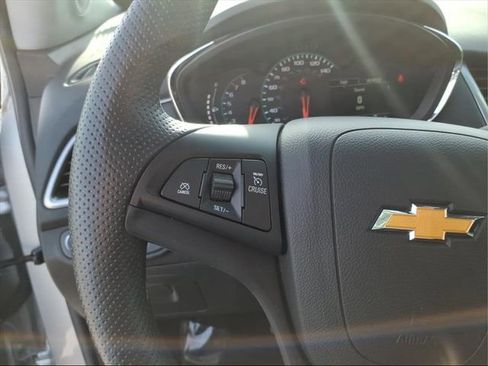 Used 2022 Chevrolet Trax LS w/ Tint and Cruise Package image 13