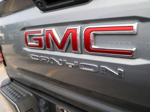 Used 2023 GMC Canyon AT4 w/ AT4 Premium Package AWD/4WD image 11